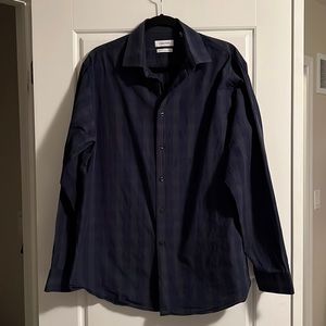 Calvin Klein Regular Fit Dress Shirt Large (16.5 - 34/35)